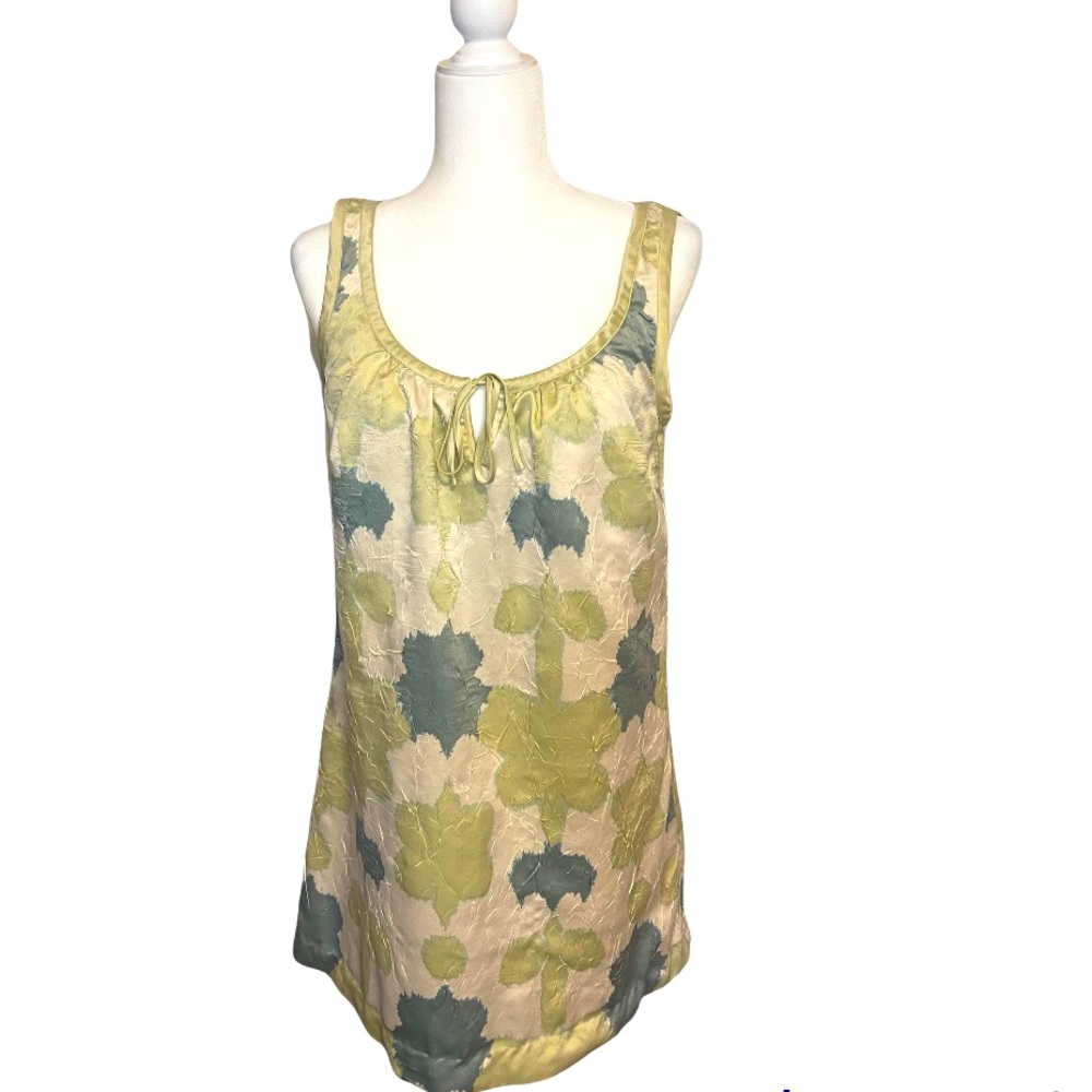 BCBGirls - Sleeveless Babydoll Mini Dress With Scoop Neck and Keyhole. Size S